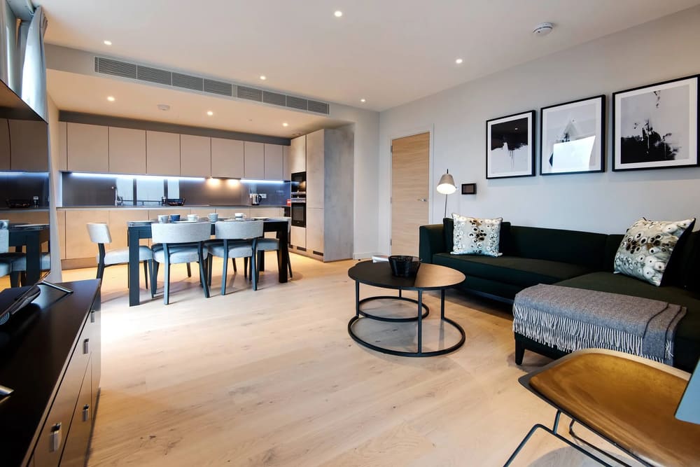 3 Bedroom Apartment in Pimlico B, Pimlico: Open-plan living and dining room with kitchen