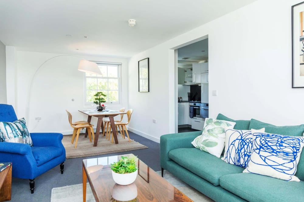 Lancaster Gate Apartments, Paddington: Bedroom in a two-bedroom apartment, photo 1