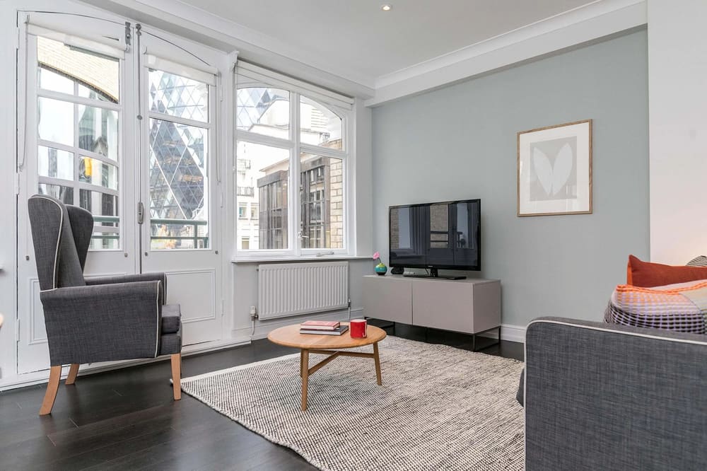 The Fenchurch Street Apartments, East London: Living room, photo 1