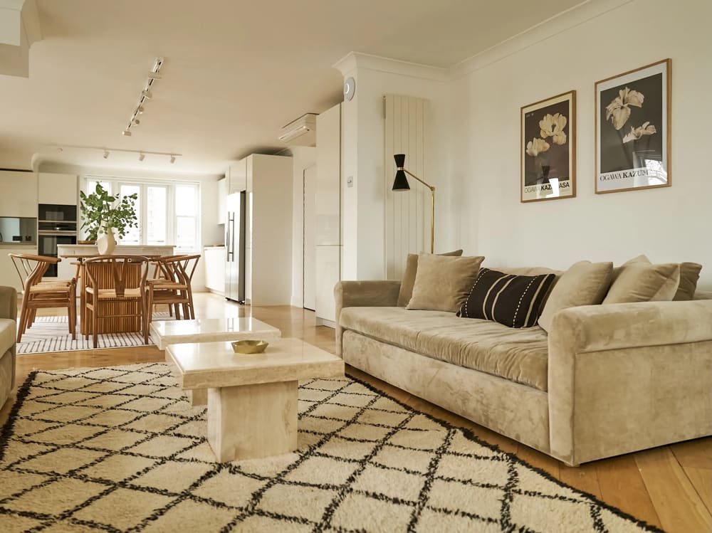 The Little Venice Apartments, Little Venice: Living room, photo 1
