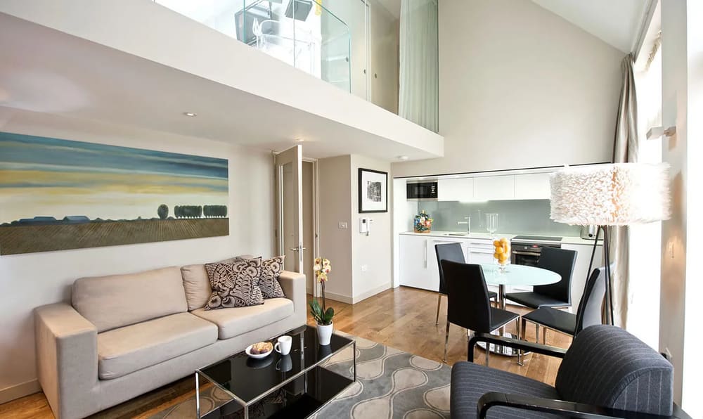 The Bishopsgate Apartments, East London: Bedroom in a one-bedroom apartment, photo 1