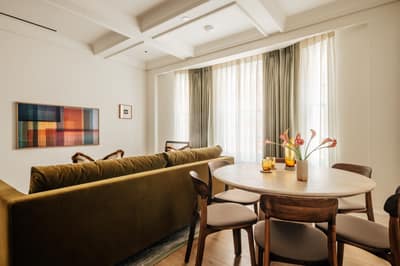 Apartment Two, Claridge House, Mayfair: Living room with seating and dining table