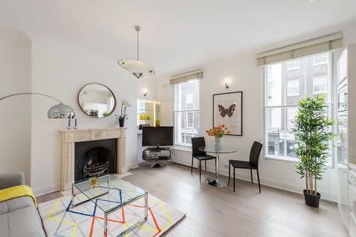 The Crawford Street Apartments, Marylebone: Living room, photo 4