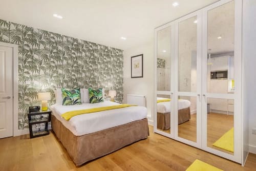 The Crawford Street Apartments, Marylebone: Bedroom in a one-bedroom apartment, photo 3