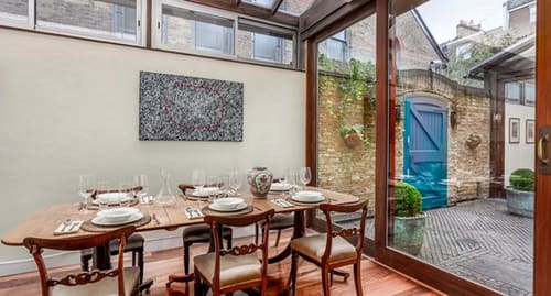 Notting Hill 3 bedroom near Ladbroke Grove, Notting Hill: Conservatory dining room with glass roof
