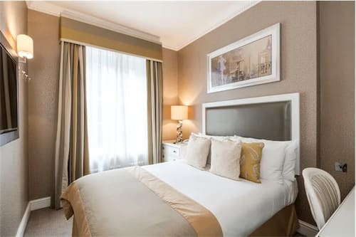 The Half Moon St Residences, Mayfair: Bedroom in a two-bedroom apartment, photo 8