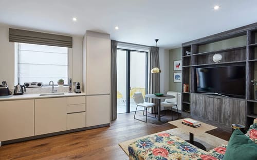 Cheval Place Apartments, Knightsbridge: Bedroom in a one-bedroom apartment, photo 2
