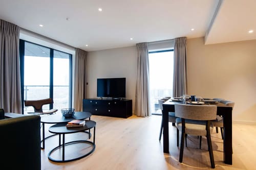 3 Bedroom Apartment in Pimlico B, Pimlico: Living and dining room with floor-to-ceiling windows