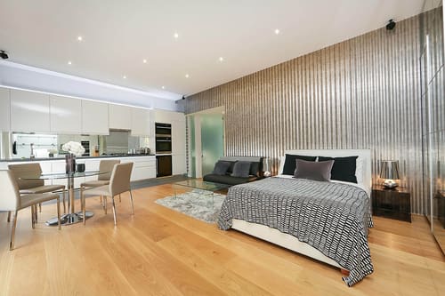 Three Harrington Gardens, Kensington: Bedroom in a three-bedroom apartment, photo 4