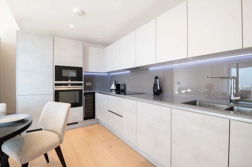 Sutherland Street 2 Bedroom Apartment, Pimlico: Kitchen, photo 9
