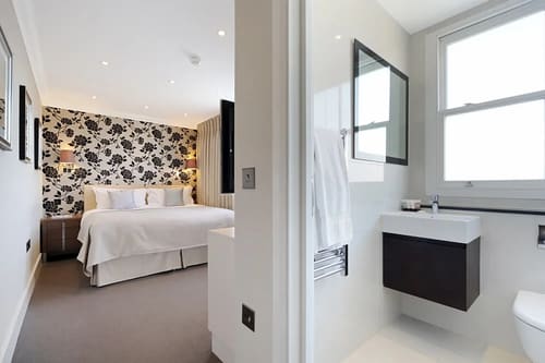 Ashburn Court, Kensington, Kensington: Master bedroom, photo 8
