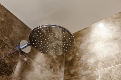 Green Street, W1K, Mayfair: Rainfall shower head