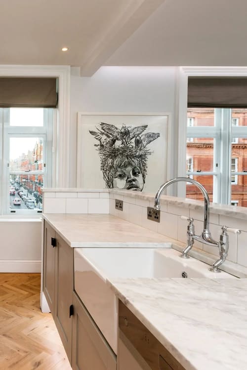 Prime Mayfair 3 bedroom Apartment, Mayfair: Butler sink with bold artwork above