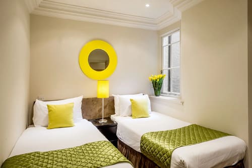 Draycott Place Apartments, Chelsea: Bedroom in a one-bedroom apartment, photo 3