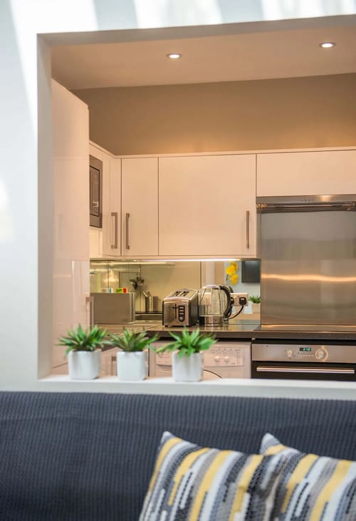 Three Harrington Gardens, Kensington: Studio, photo 3