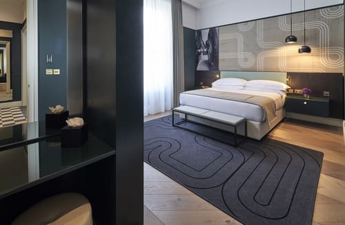 Lexham Gardens, Kensington: Bedroom in a one-bedroom apartment, photo 9