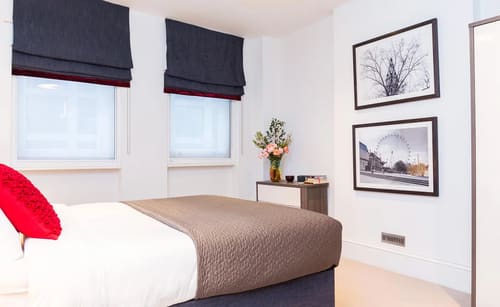The Leicester Square Apartments, West End: Bedroom in a one-bedroom apartment, photo 2