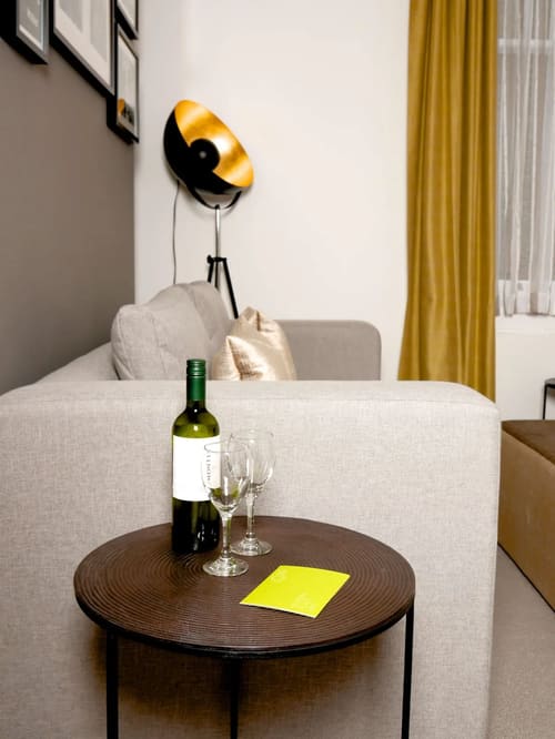 Nevern Place Apartments, Earl's Court: Bedroom in a one-bedroom apartment, photo 6