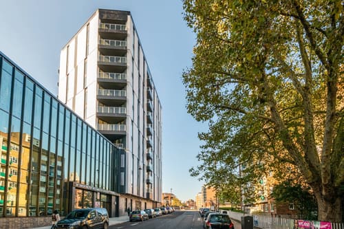 Sutherland Street 3 bedroom Apartment, Pimlico: Building exterior, photo 7