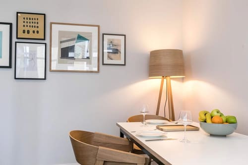 The Fenchurch Street Apartments, East London: Dining area, photo 8