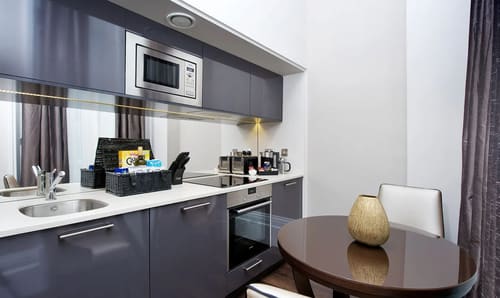 Queens Gate Gardens, Kensington: Kitchen, photo 5