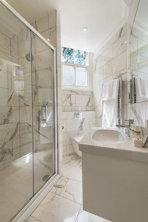 Sloane Avenue Apartments, Chelsea: Shower room, photo 6