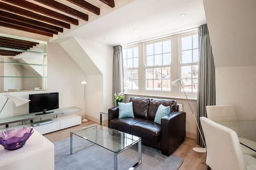 Sloane Avenue Apartments, Chelsea: Living room, photo 5