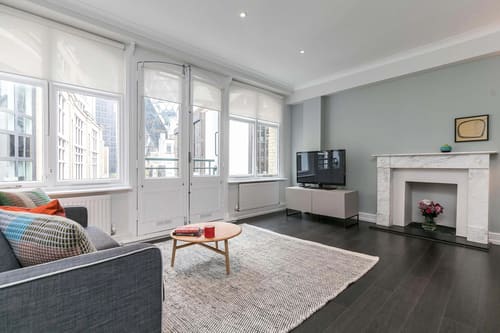 The Fenchurch Street Apartments, East London: Living room, photo 7