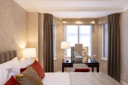 Hyde Park Residence, Mayfair: Master bedroom, photo 6