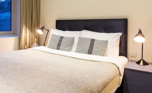 America Square, East London: Bedroom in a one-bedroom apartment, photo 8