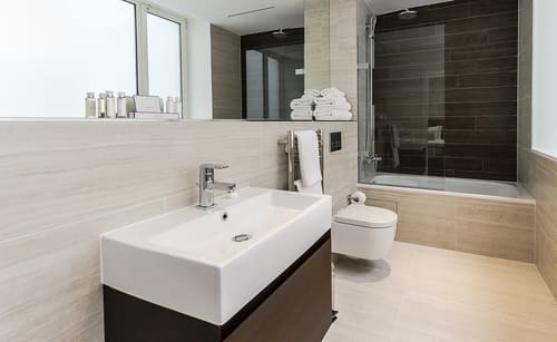 America Square, East London: Bedroom in a two-bedroom apartment, photo 9