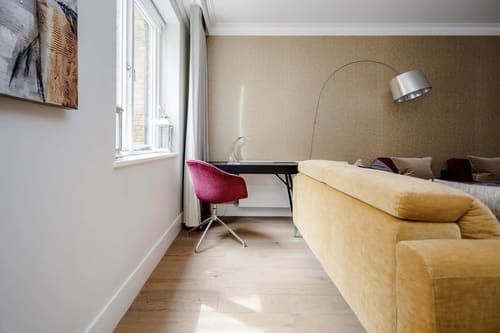 Mayfair Mews Apartment II, Mayfair: Desk and sofa by the window