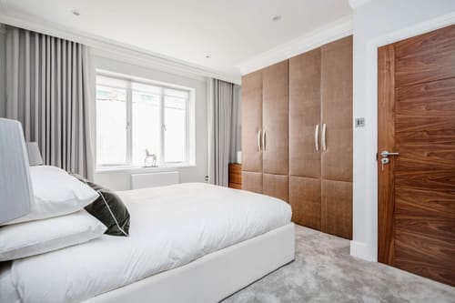 Mayfair Mews Apartment II, Mayfair: Double bedroom with leather-panelled wardrobe