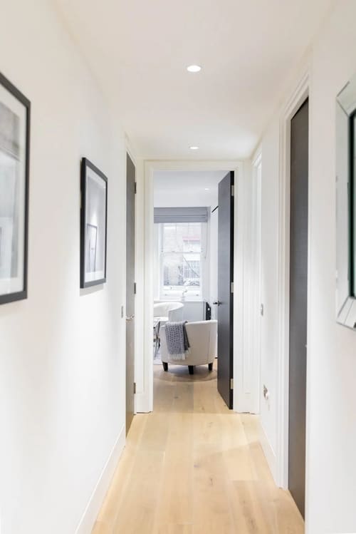 Dean St, Soho (2 bedroom Apartment), West End: Hallway leading through to the living room