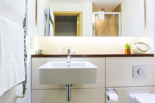 Lancaster Gate Apartments, Paddington: Bathroom, photo 5