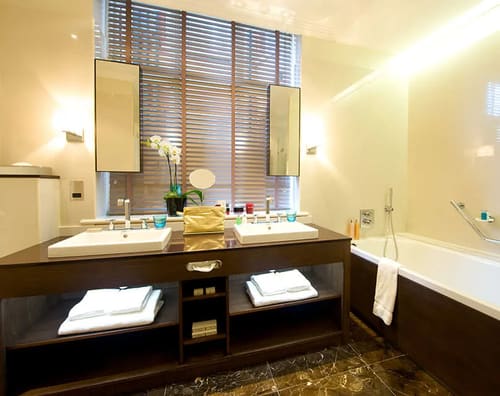 Buckingham Gate, Pimlico: Bathroom, photo 9