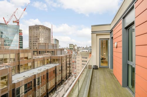 Howick Place, Pimlico: Bedroom in a three-bedroom apartment, photo 9