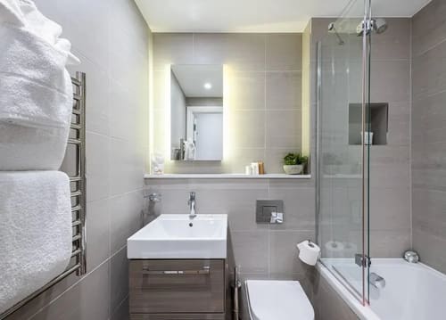 Ashburn Gardens, Kensington: Shower room with illuminated mirror