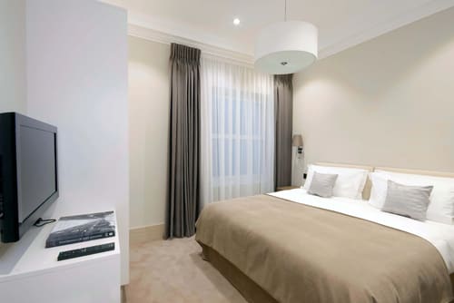 Claverley Court, Knightsbridge: Bedroom, photo 8