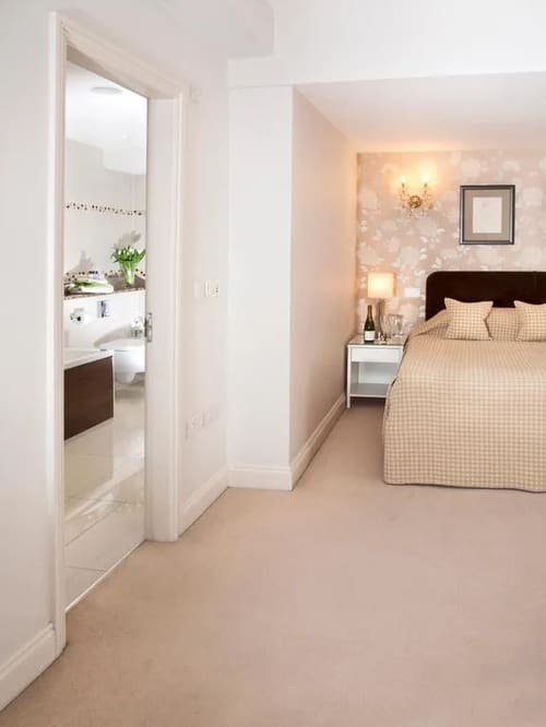 Arlington House, Mayfair: Bedroom in a three-bedroom apartment, photo 9