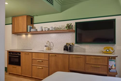 The July Apartments, Victoria: Kitchen, photo 7