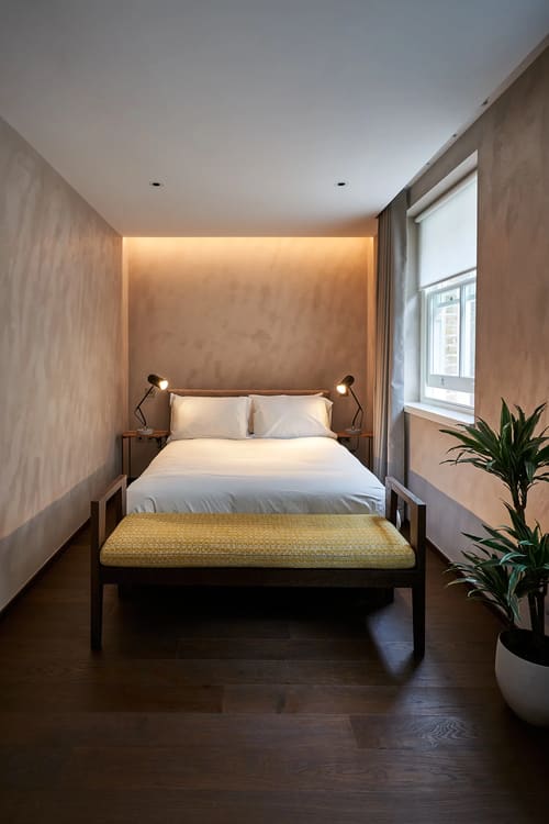 The Fitzrovia Apartments I, Fitzrovia: Bedroom in a three-bedroom apartment, photo 8