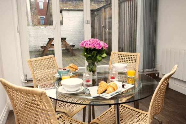 Trafalgar Square Apartments, St Martin’s Lane, apartment in Covent Garden