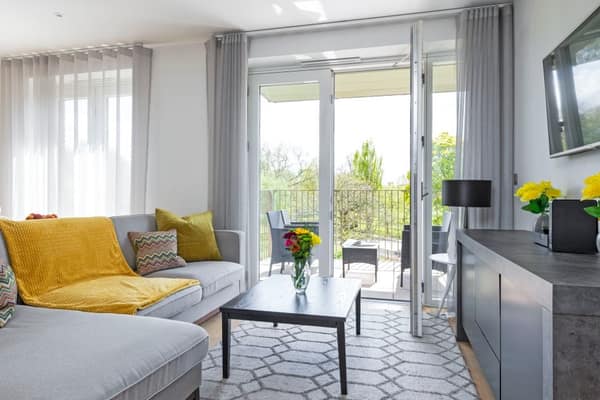 Three On Sphinx, apartment in Battersea