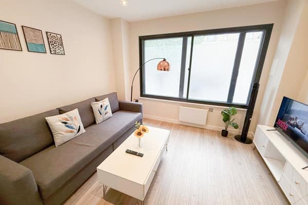 New Kent Road One Bedroom Apartment, apartment in London