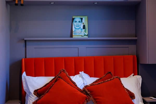 Vancouver Hotel & Studios, apartment in Bayswater