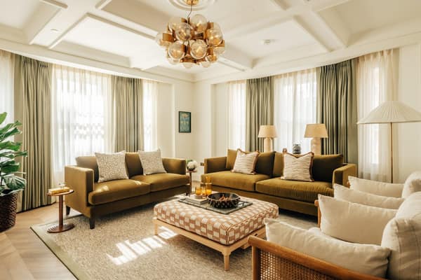 Elizabeth, Claridge House, apartment in Mayfair