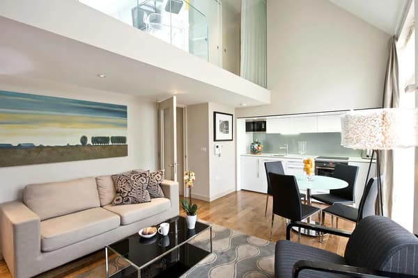 The Bishopsgate Apartments, apartment in East London