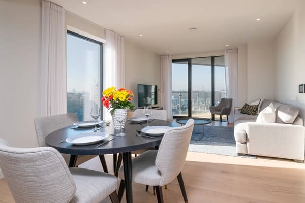 Sutherland Street 2 Bedroom Apartment, serviced apartments in Pimlico