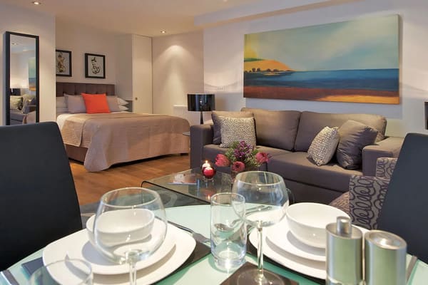 Lovat Lane, serviced apartments in East London